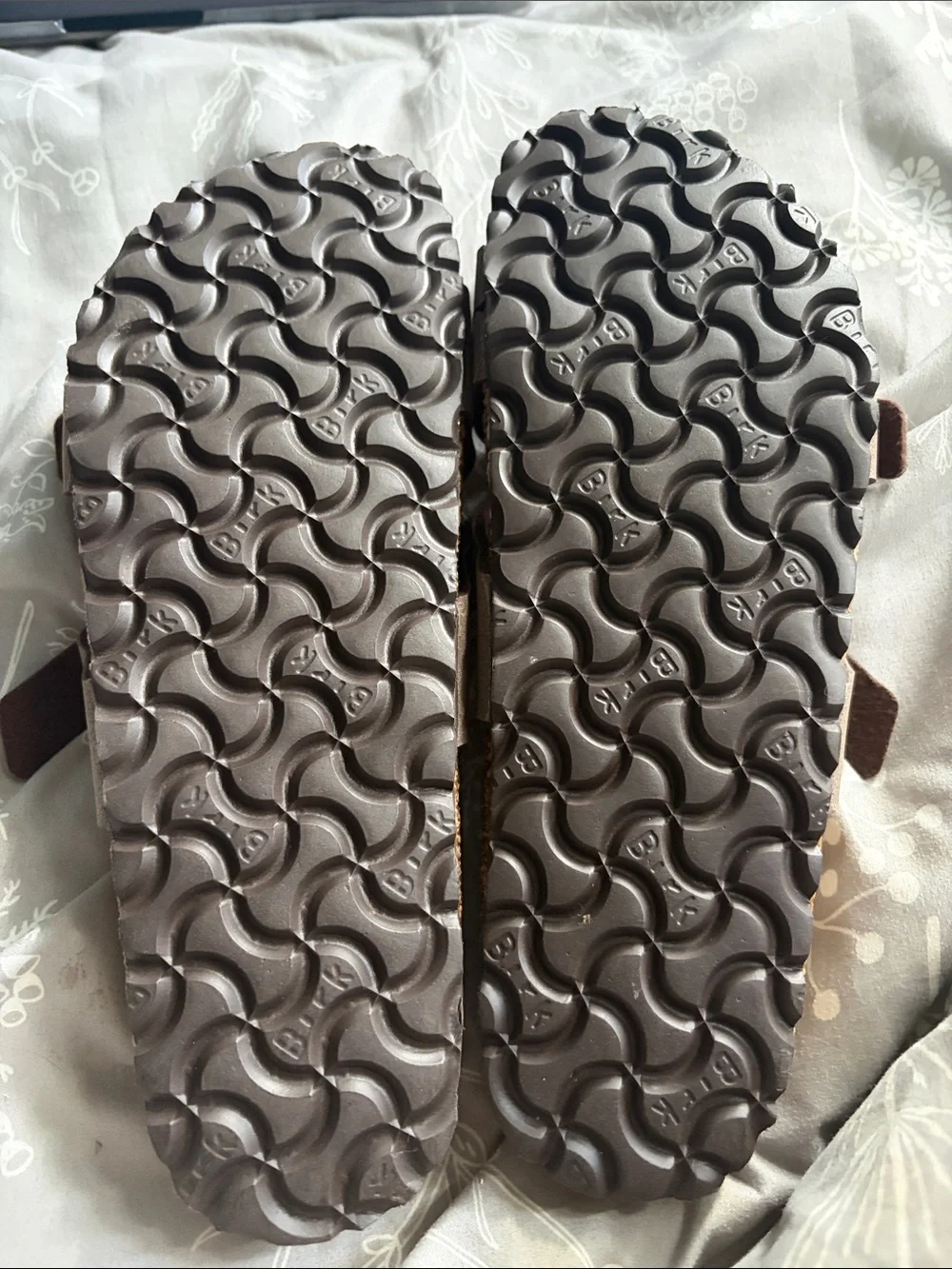 Birkenstock Yao in Mocha